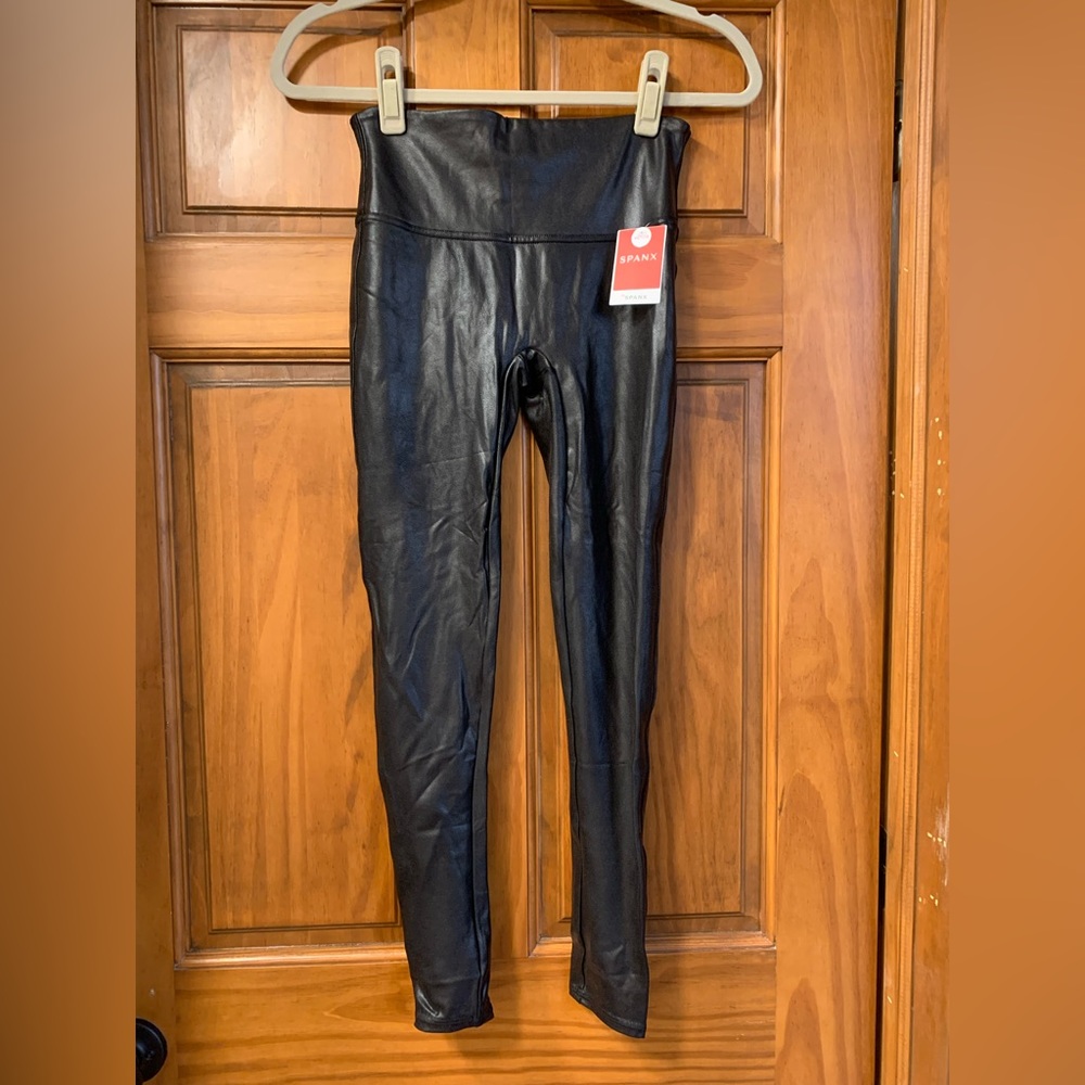 Faux leather black SPANX leggings. NWT. Size petite medium